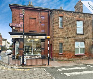 3 bedroom maisonette to rent - Photo 2