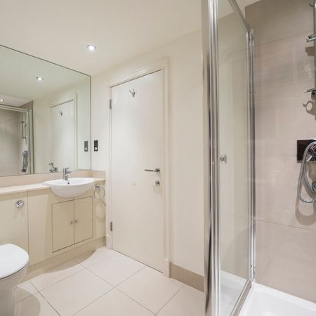 Fulham Road, Chelsea, London, SW3 - Photo 3