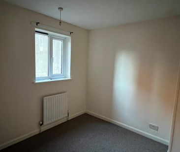 2 bedroom ground floor flat to rent - Photo 5