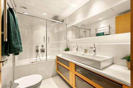 4 bedroom luxury Villa for rent in Marbella, Spain - Photo 4