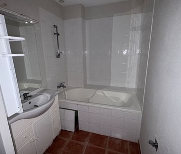 Location Appartement 2 pièces 45m² - Photo 2