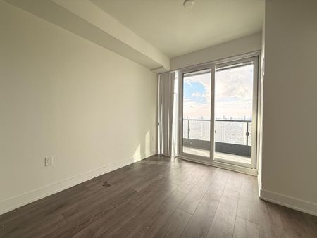 For Lease - 585 Bloor Street Unit# 3221, Toronto, Ontario - Photo 3