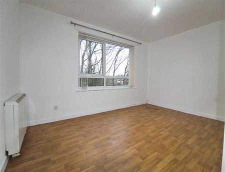 1 Bedroom Apartment To Let - Photo 4