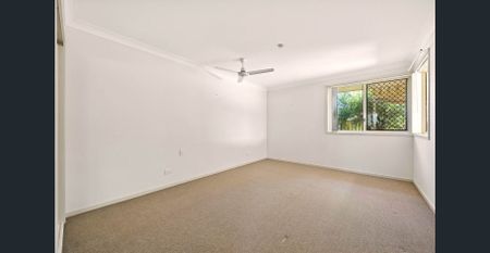 CENTRAL CONVENIENCE! - Photo 3