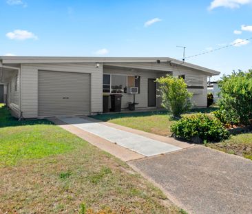 Home with Large Shed & Multiple Living Areas - Photo 6