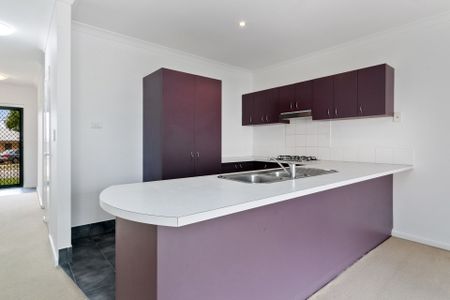 4/68 Fisher Street, - Photo 3