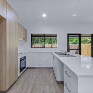 Fantastic Opportunity in The Grove - Brand New Townhouse for Rent - Photo 3