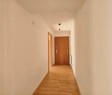 Wohnung direkt am Europaplatz mit Einbauküche und Terrasse! - Photo 5