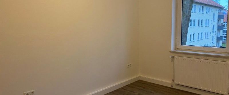 Helle 1-Zimmer-Wohnung mit Balkon - Foto 1