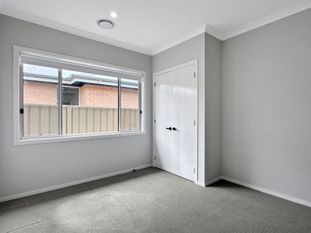 Premium Four-Bedroom Family Home in a Convenient Location - Photo 4