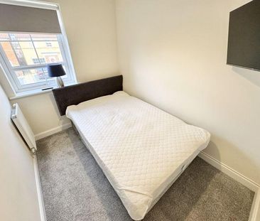 3 bedroom semi-detached house to rent - Photo 6