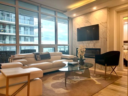 For Lease - 59 Annie Craig Drive Unit# 302, Toronto, Ontario - Photo 2