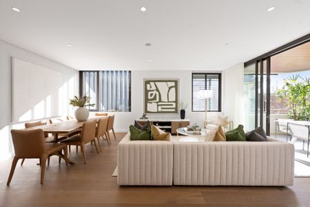 Exquisite Brand-New Luxury Living - Photo 4