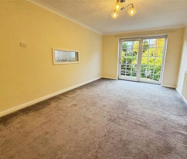 4 bedroom detached house to rent - Photo 2