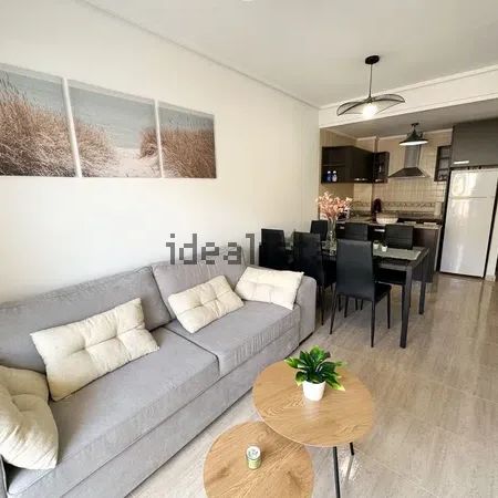 Alquiler de piso en Centro - Photo 1