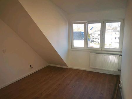 Familienidyll - 4ZKB mit Kamin und Terrasse in Poll - Foto 4