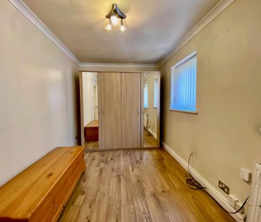 4 bedroom bungalow to rent - Photo 5