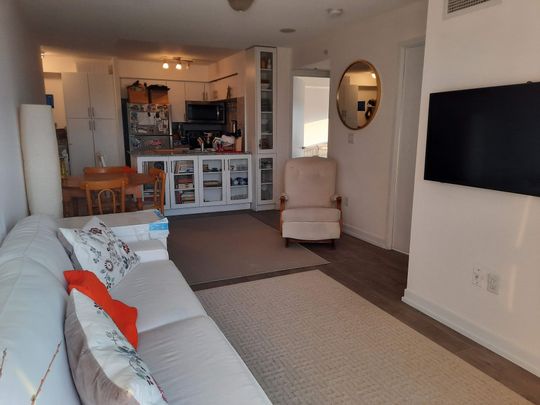 For Lease - 1420 Dupont Street Unit# 812, Toronto, Ontario - Photo 1