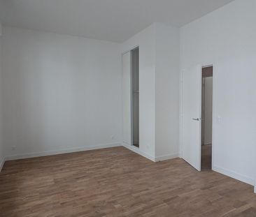 location Appartement T2 DE 43.27m² À CLICHY - Photo 2