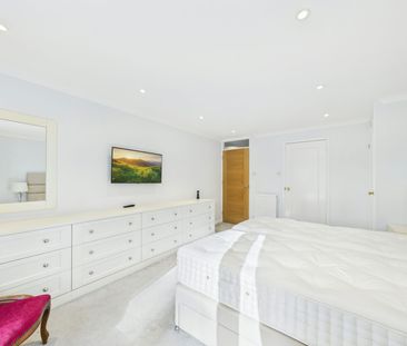 Bungalow to rent on - Photo 5