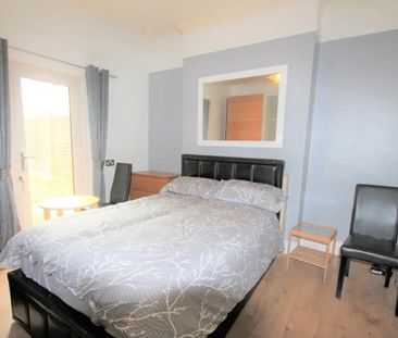 Room in a Shared House, Wightman Road, N8 - Photo 1