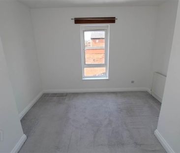 4 Brenda Street, Belfast, BT5 5GQ - Photo 2