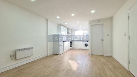 1 bedroom ground floor flat to rent - Photo 3
