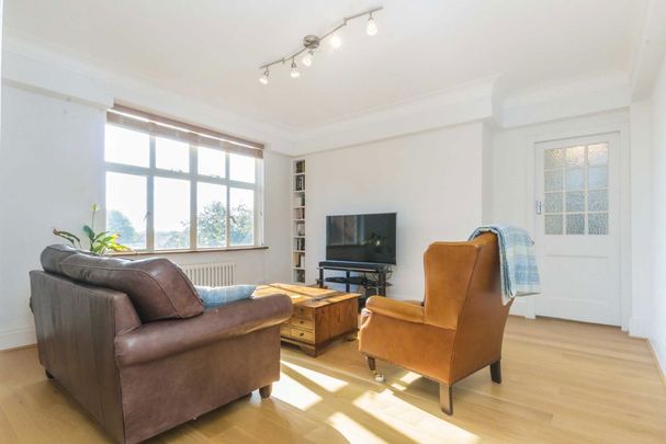 Sutton Lane North, W4 4LE, London - Photo 1