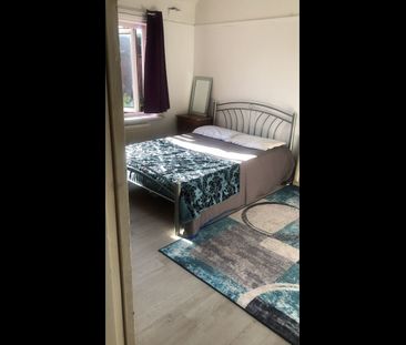 Room in a Shared House, Bowmeadow Grange, M12 - Photo 3