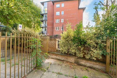 Studio to rent - Photo 5