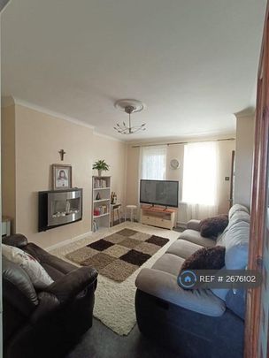 2 bedroom end of terrace house to rent - Photo 1