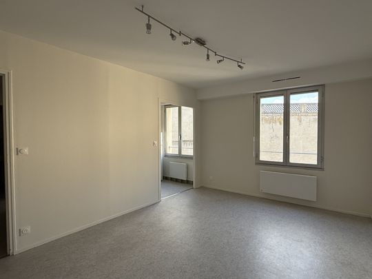 A LOUER – T2 de 42,25 m2 – Nancy, secteur place Carnot - Photo 1