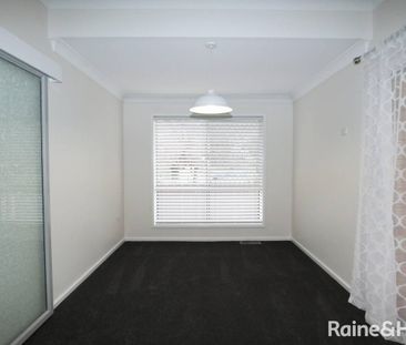 Neat & Tidy Family Home - Photo 3