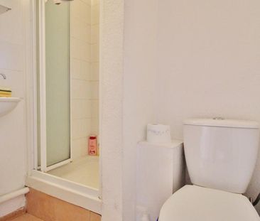 Studio to rent - Photo 6