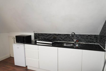 House share to rent - Photo 4