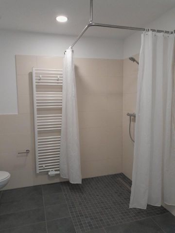 Schöne zentral gelegene 2-Raumwohnung in Schleife - Photo 4