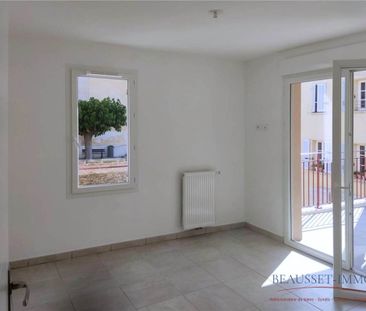 Location Appartement 3 pièces 65m² LE BEAUSSET 83330 - Photo 5