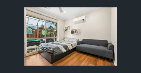 Spacious & Convenient Family Living in Prime Berwick Location - Photo 4