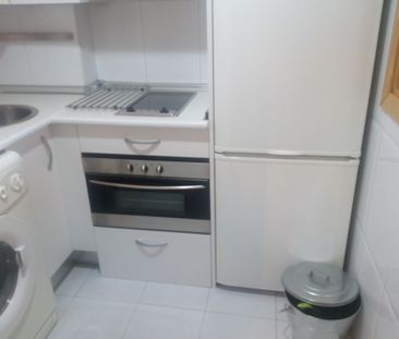 Piso de alquiler en Calle de Campezo, Rejas - Photo 1