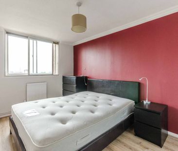 1 Bed Penthouse, Vesage Court, EC1N - Photo 2