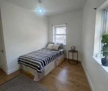 Studio Flat, London, SE27 - Photo 2