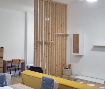 Alquiler de estudio en Avenida Santa Rosa de Lima, 12 - Photo 4