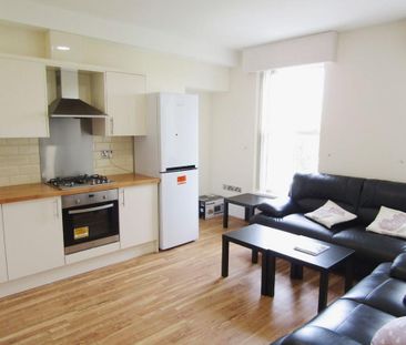 4 bedroom maisonette to rent - Photo 6