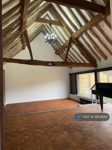 5 bedroom detached house to rent - Photo 5