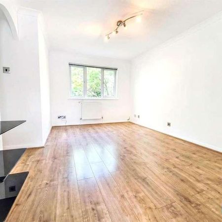 Magpie Close, Enfield, EN1 - Photo 4