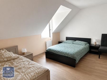 Location Maison 4 pièces 92m² FOUGERES 35300 - Photo 4