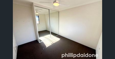 SPACIOUS 2 BEDROOM UNIT - Photo 3