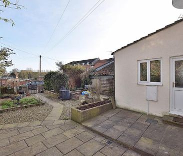 2 bedroom cottage to rent - Photo 5