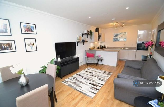 1 bedroom flat to rent - Photo 1