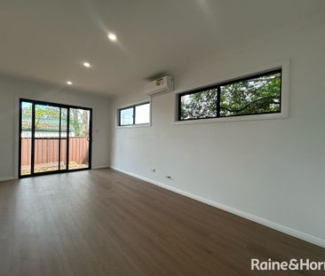 BRAND NEW Modern Granny Flat! - Photo 1